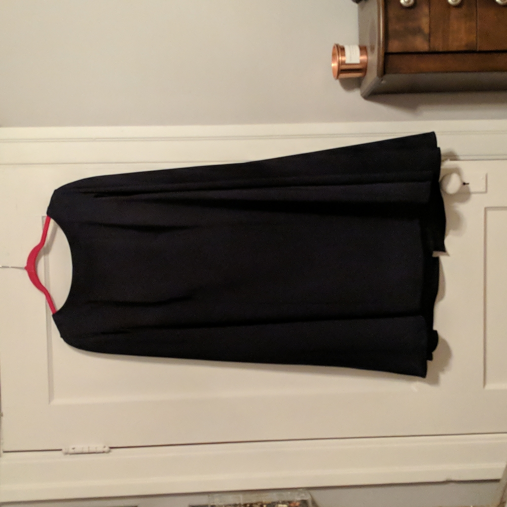 Adriana papell cape dress